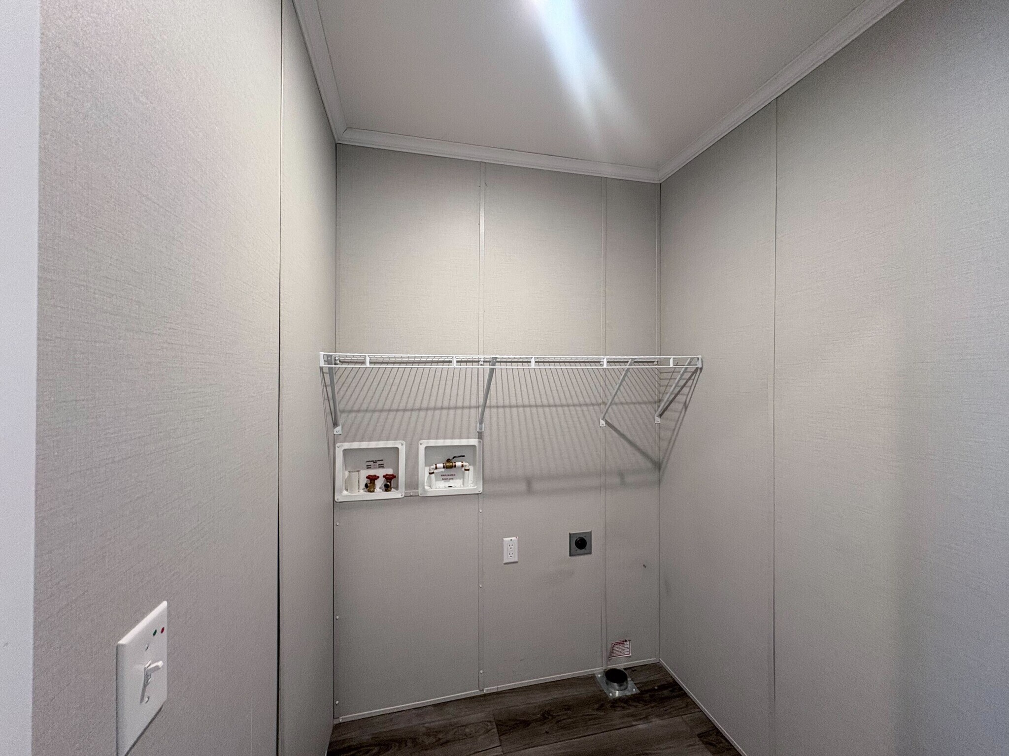 Building Photo - 10610 State Rte 762