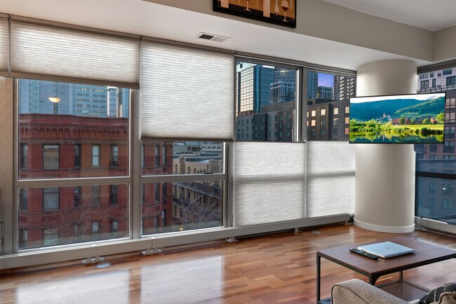 Building Photo - 929 Portland Ave