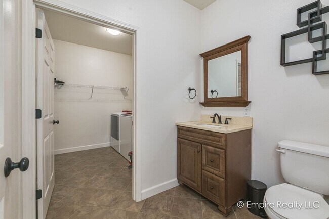 Building Photo - 4 BD Single Family Home in North Pole