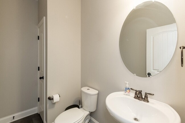 Building Photo - 318 Cornelius Wy