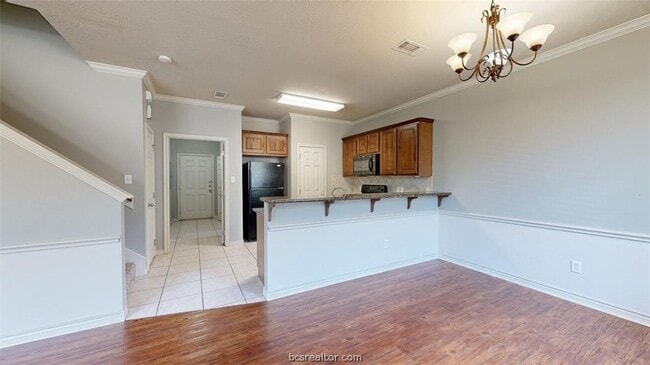 Building Photo - 211 Forest Dr Loop