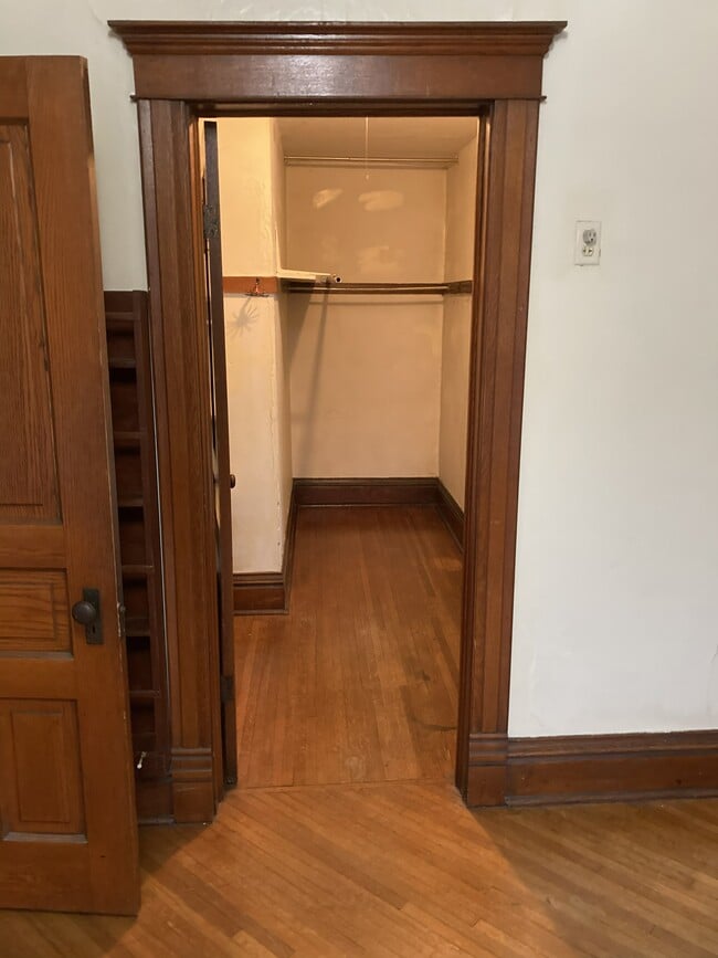 Walk-n closet in master bedroom - 1409 Main St