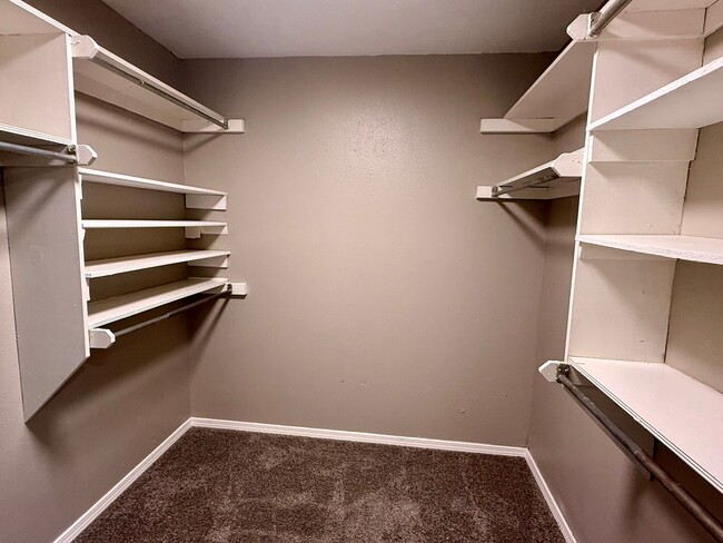 Building Photo - Updated and Spacious 3 Bed 2 Bath Duplex in NW OKC! *MOVE IN SPECIAL!