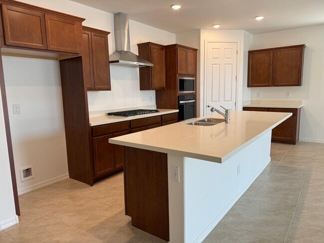 Building Photo - 24245 W Raymond St