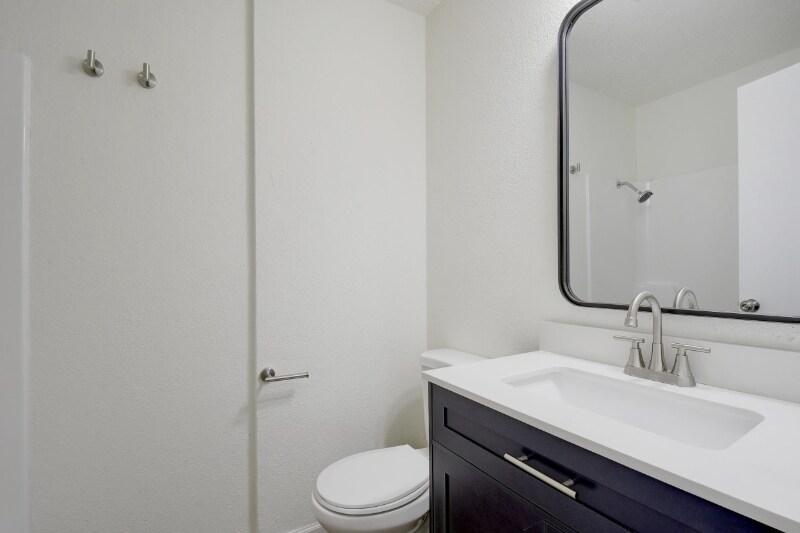 Building Photo - 6803 Woodhue Dr