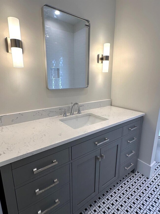 Building Photo - 540 Harvard St