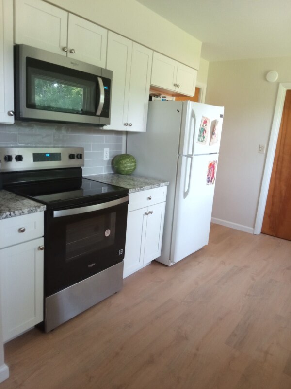 Building Photo - 5316 W River Rd