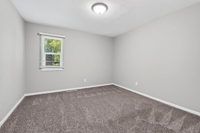 Building Photo - 7629 Pinkney St