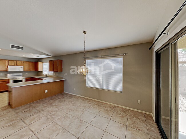 Building Photo - 13948 N 134th Dr