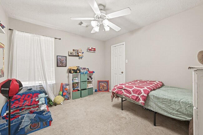 Building Photo - 7023 Westford Park Ln