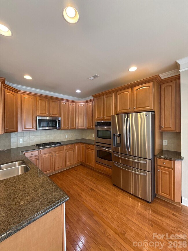 Building Photo - 2613 Huntman Way