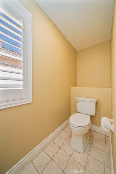 Building Photo - 9531 Montanza Way