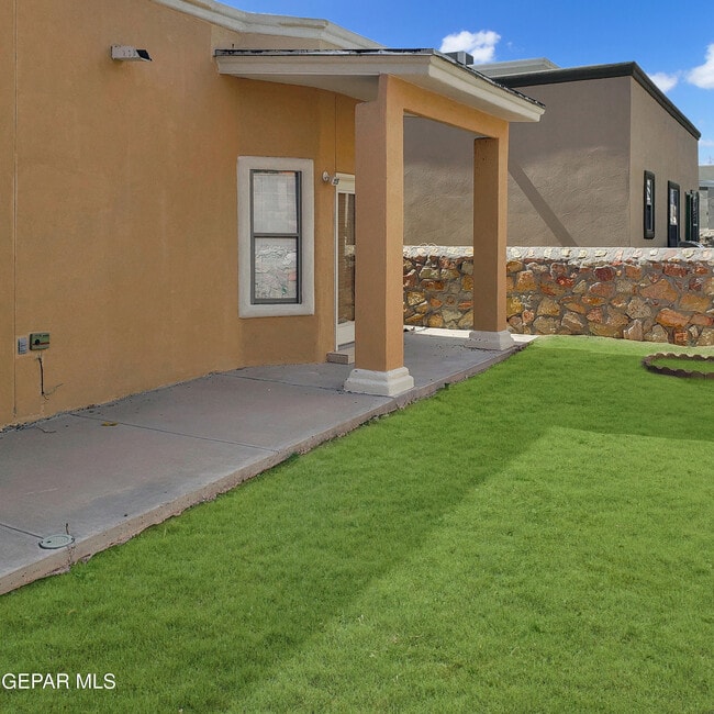 Building Photo - 5312 Pete Payan Dr