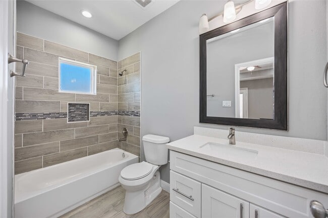 Building Photo - 4903 Mallow St