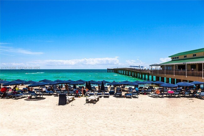 Building Photo - 16699 Collins Ave