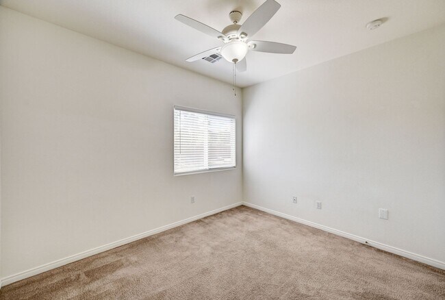 Building Photo - Southern Highlands Single Family Home