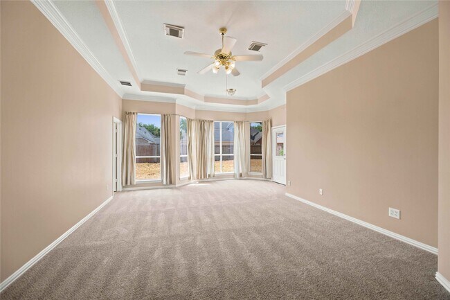 Building Photo - 14715 Golden Bough Ln