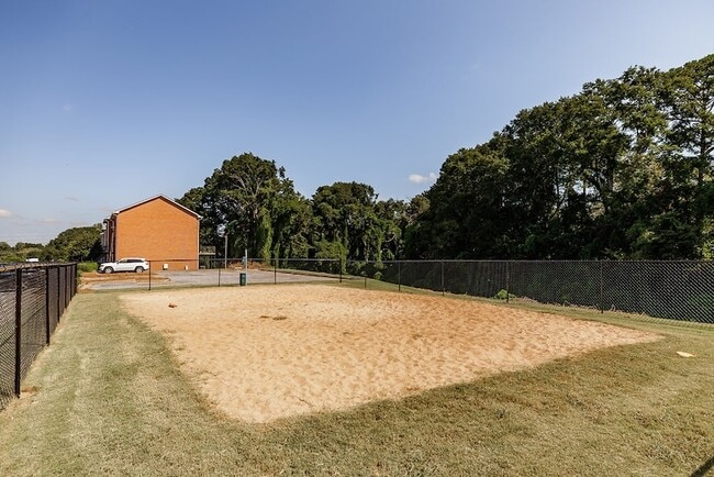 Building Photo - 2165 S Milledge Ave