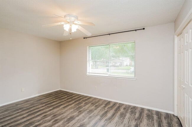 Building Photo - 16619 Barcelona Dr