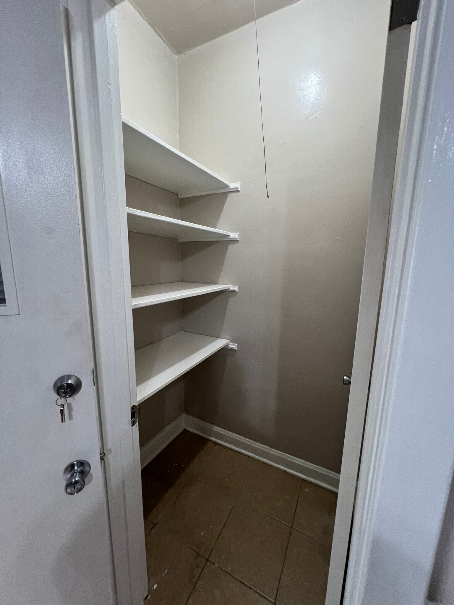 Building Photo - 4718 N Laramie Ave