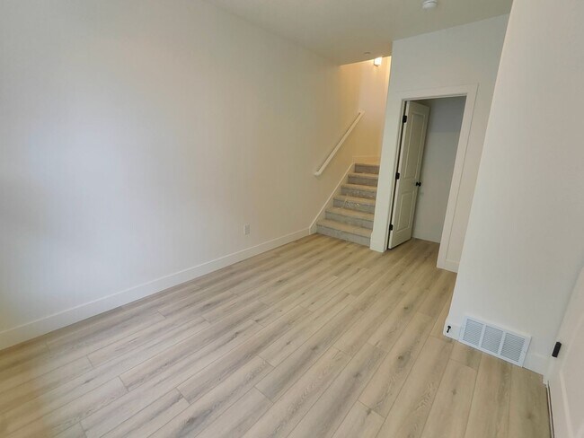 Building Photo - Aspen Ridge Lane #126