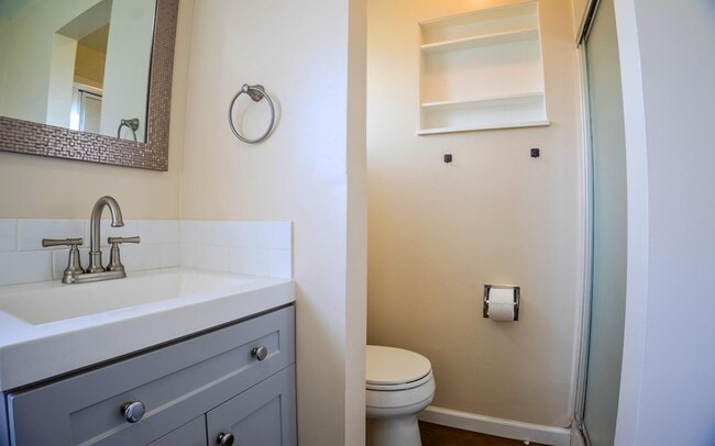 Building Photo - 588 Mulberry Cir