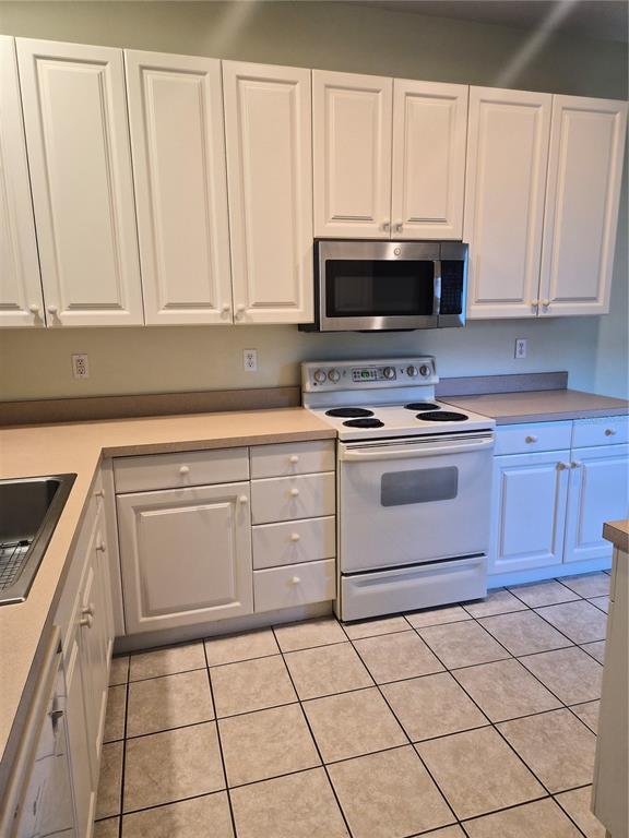 Building Photo - 1814 San Silvestro Dr