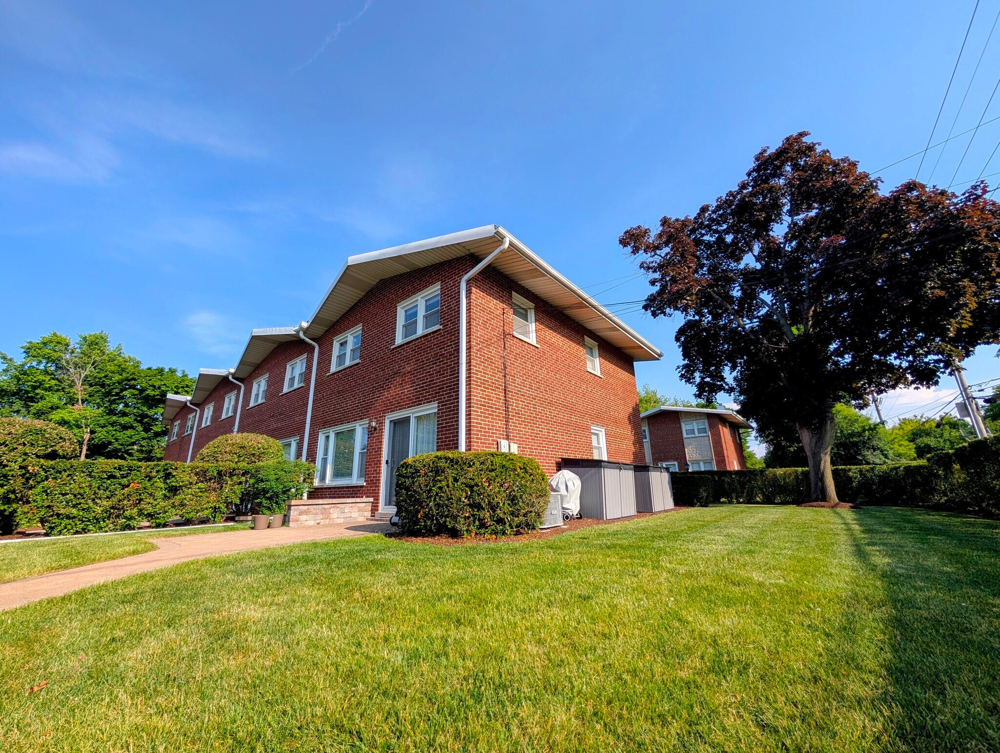 Building Photo - 630 Hibbard Rd