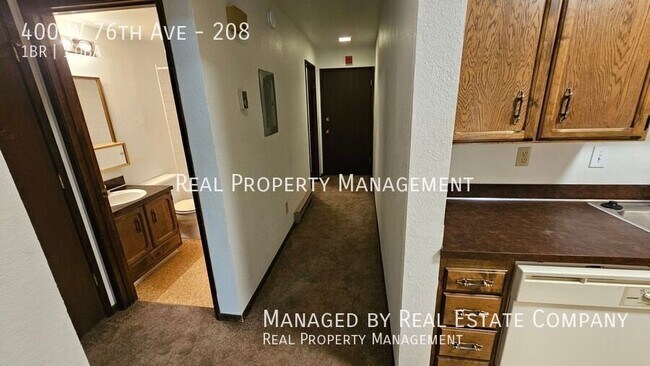 Building Photo - 400 W 76th Ave