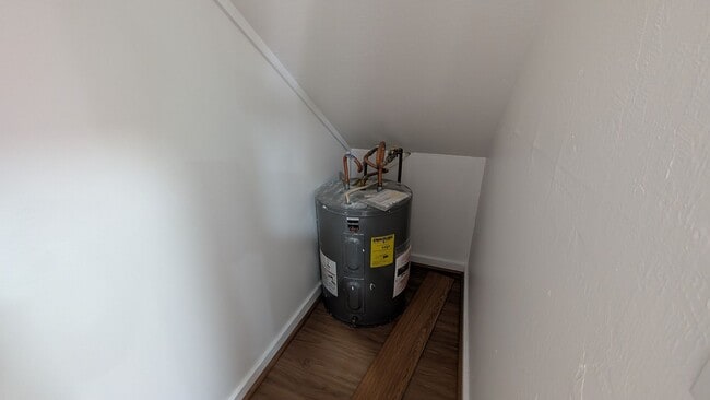 Building Photo - Newly Remodeled 2 bed 2 Bath Townhouse at Waialae Gardens in Kahala