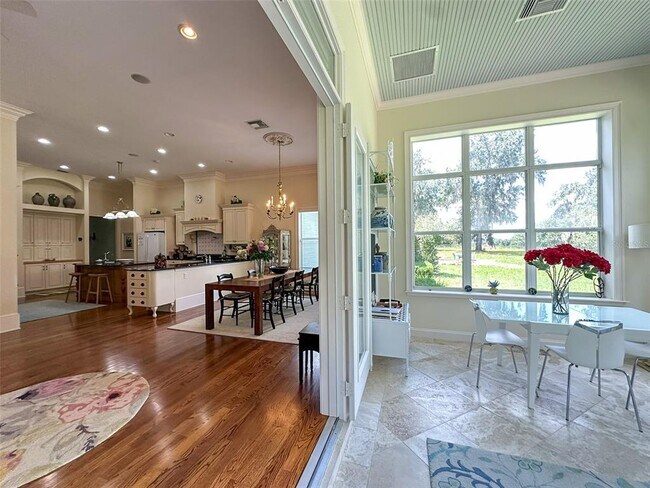 Building Photo - 6425 NW 202nd Pl