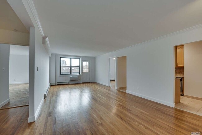 Building Photo - 101 Jackson Ave