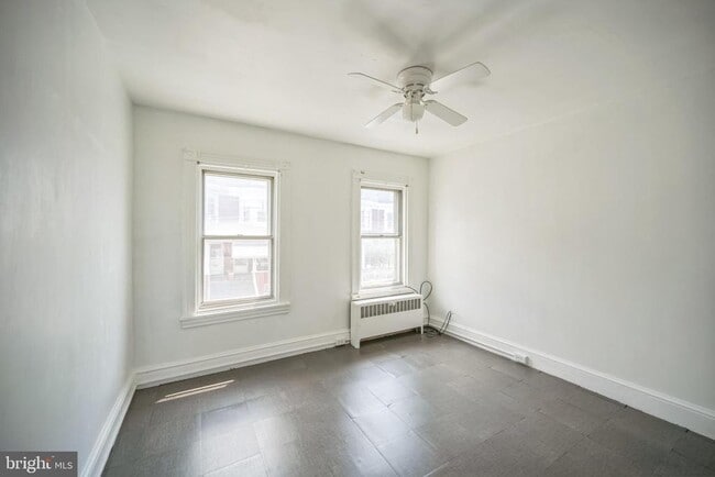 Building Photo - 1234 Mulberry St