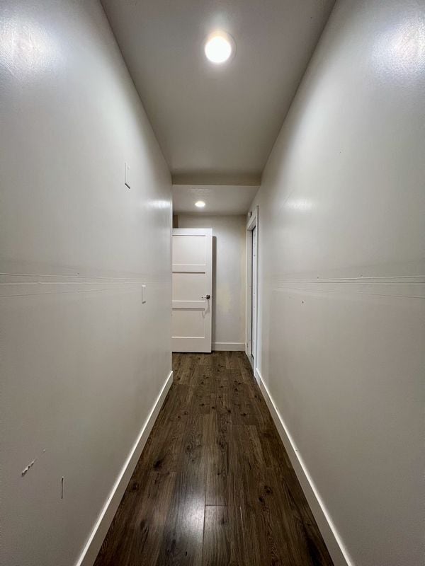 Building Photo - 425 Lakeview Way