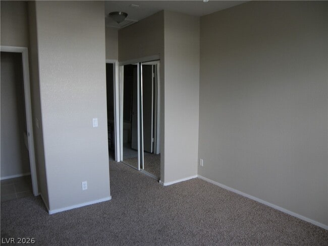 Building Photo - 2201 Ramsgate Dr