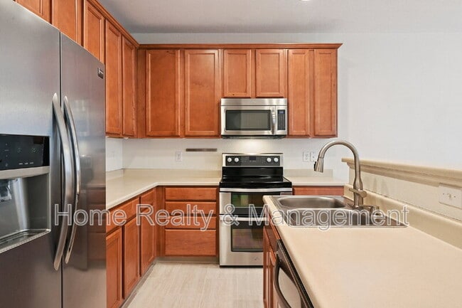 Building Photo - 12923 Grant Cir E