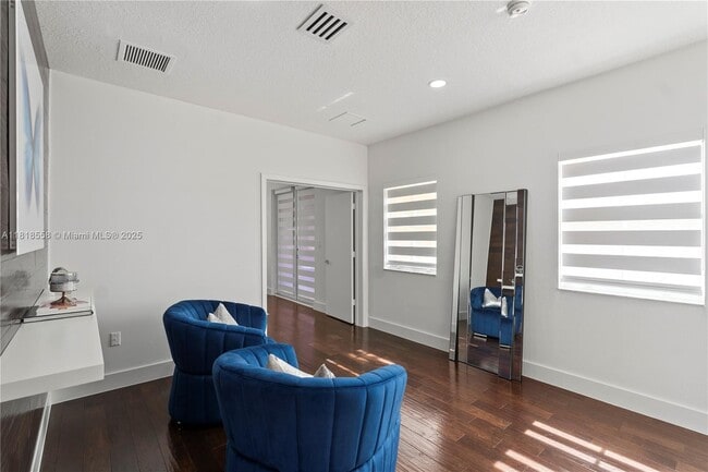 Building Photo - 3082 SW 156th Ave