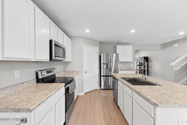 Building Photo - 4944 Conner Ln