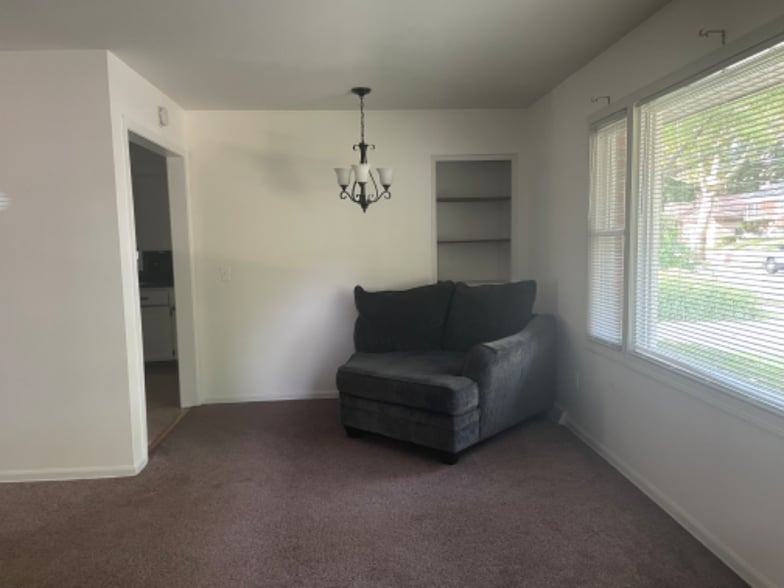 Building Photo - 1555 Margaret Ave SE