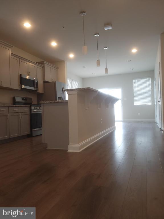 Building Photo - 7111 Tyndale Way