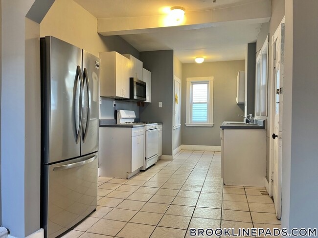 Building Photo - 3 Washburn Terrace