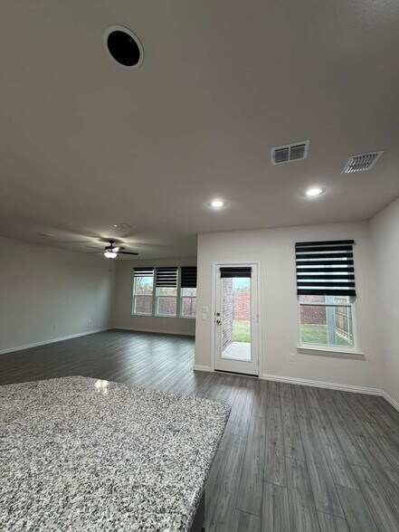 Breakfast Nook - 3340 Sorghum Way