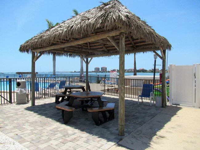 Building Photo - Waterfront 2/2 Furnished SEVEN month rental 55+ 8th Floor Point Brittany