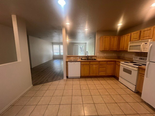 Building Photo - 3bed 2bath In West Nampa