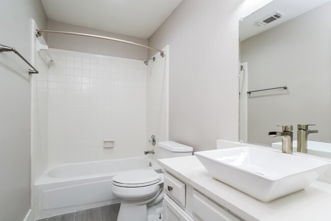 Building Photo - 6026 Egypt Dr