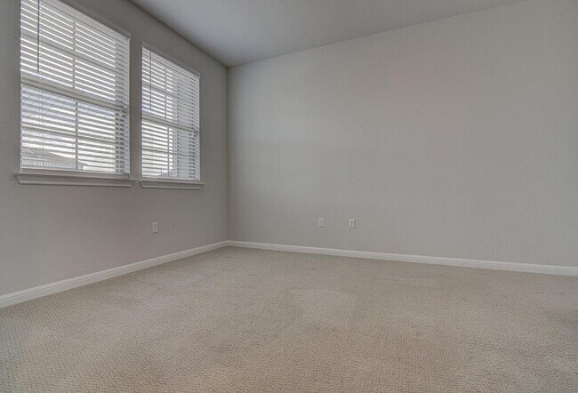 Building Photo - 6603 Smarty Jones Ln