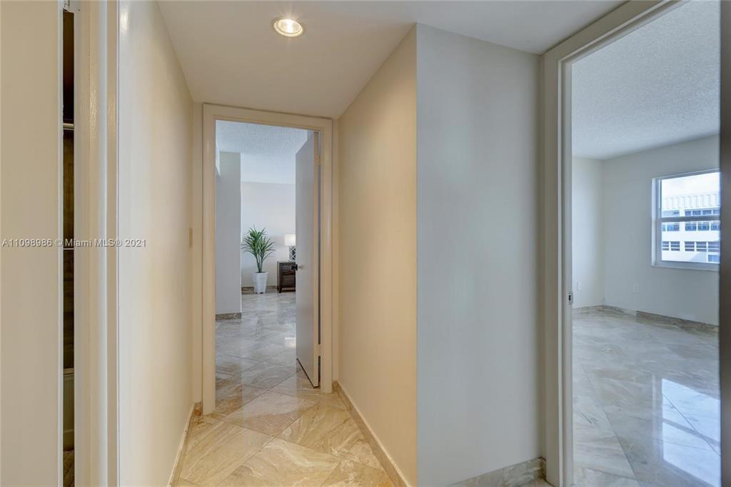 Building Photo - 3410 Galt Ocean Dr