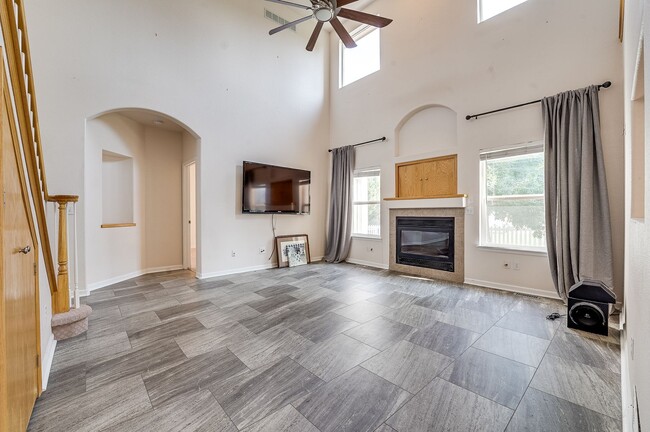 Building Photo - Elegant 3-Bedroom, 3-Bath Home in Prestigi...