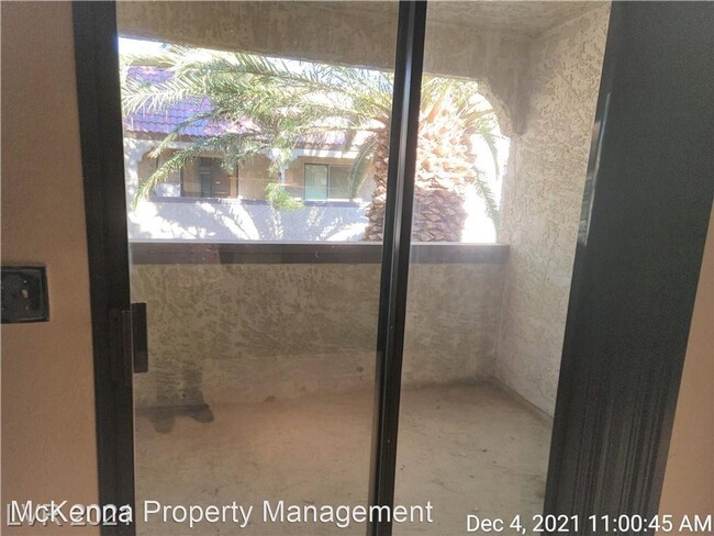 Building Photo - 2 br, 2 bath House - 4742 Obannon Drive #D