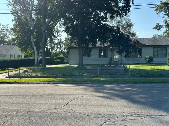 Primary Photo - 84 Frost Dr